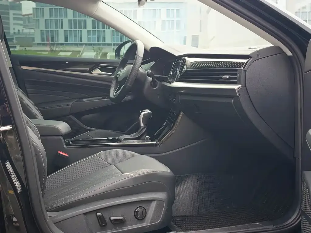 Volkswagen Passat — фото 9