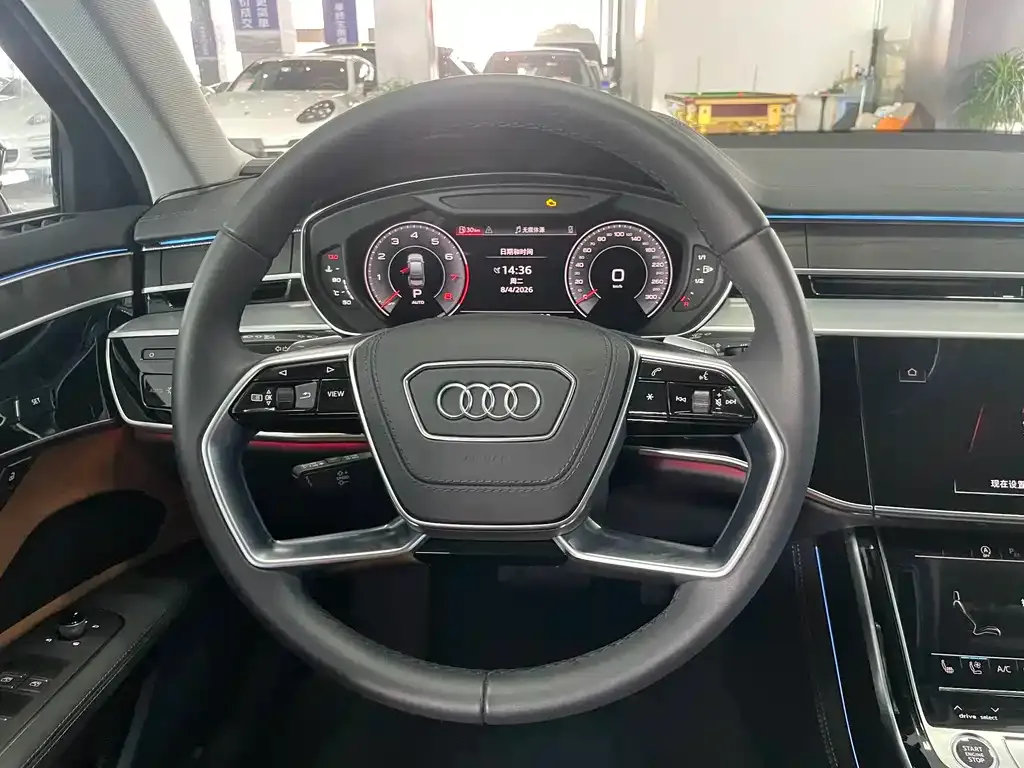 Audi A8 — фото 9