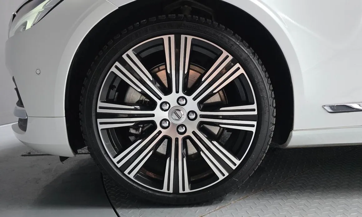 Volvo S90 — фото 10