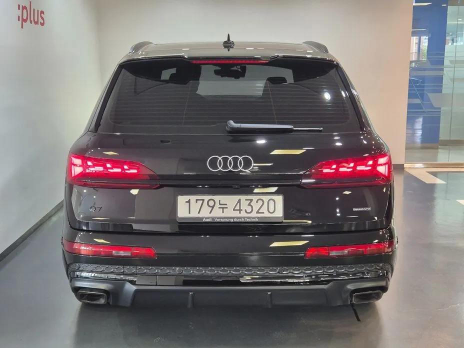 Audi Q7 — фото 4