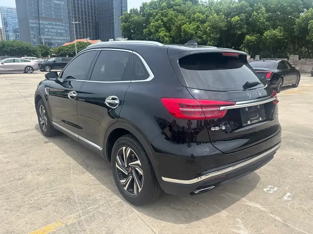 Hongqi HS5 — фото 9