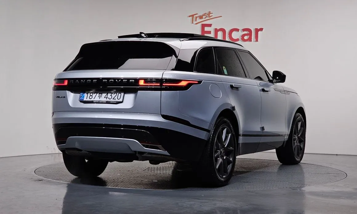 Land Rover Range Rover Velar — фото 7
