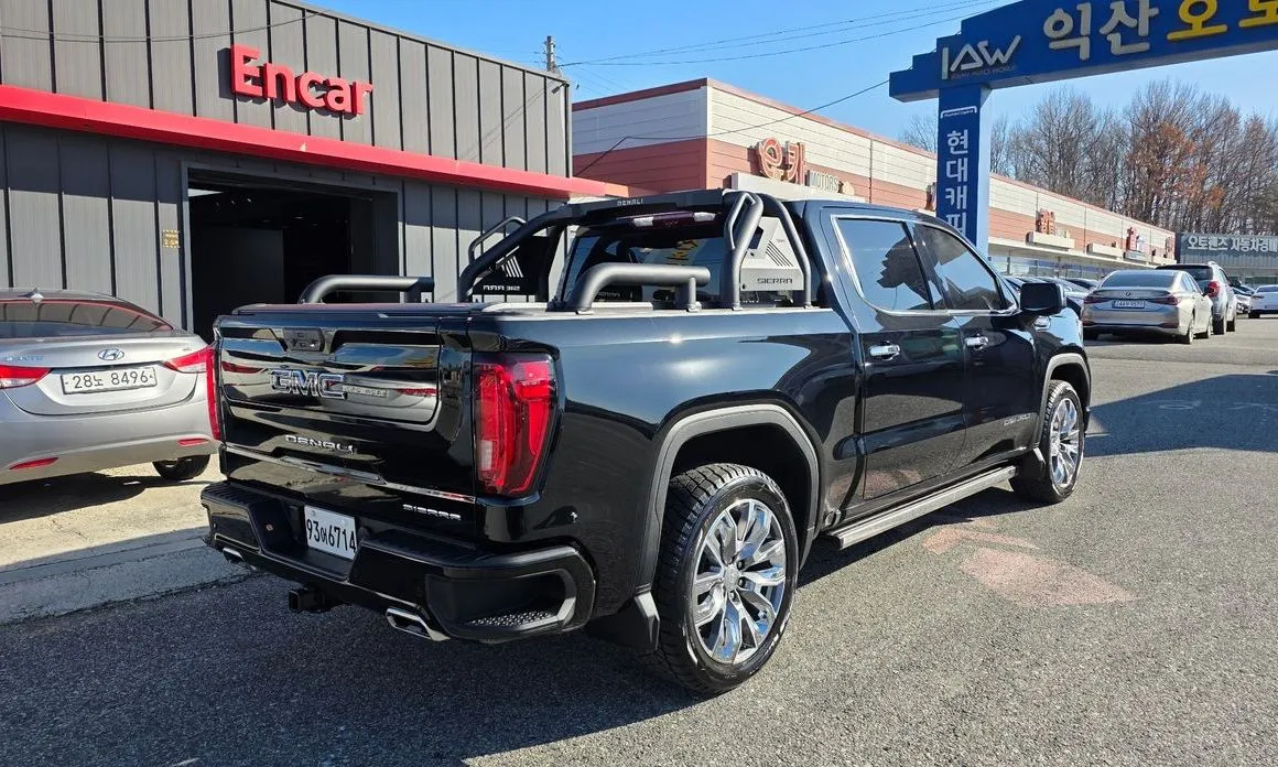 GMC Sierra — фото 10