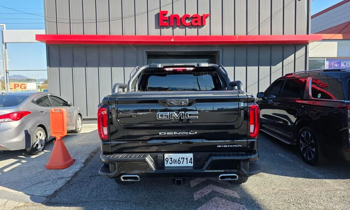 GMC Sierra — фото 8