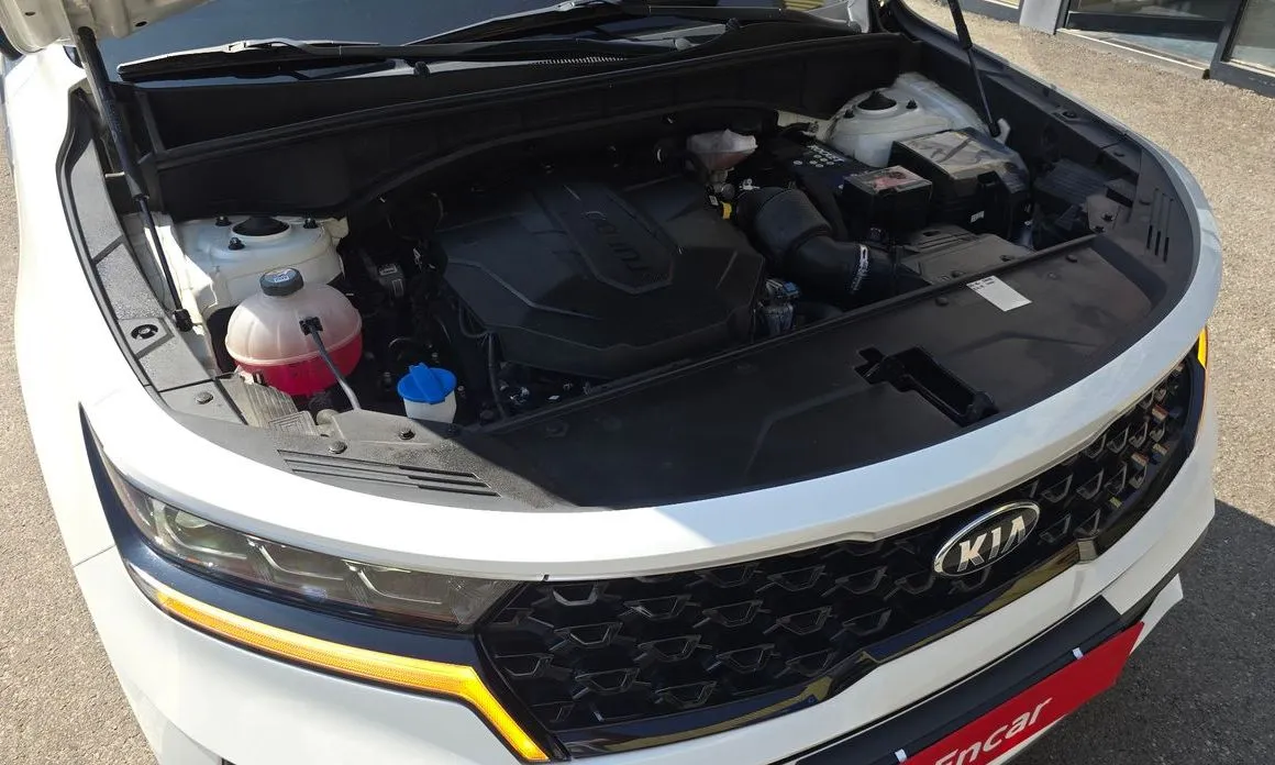 Kia Sorento — фото 7
