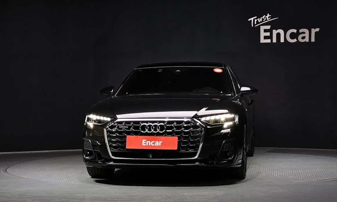 Audi A8 — фото 5