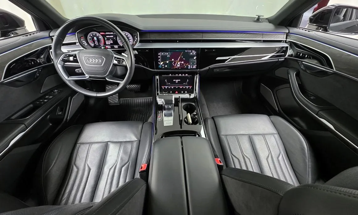 Audi A8 — фото 6