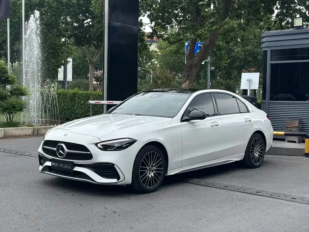Mercedes-Benz C-Class — фото 1