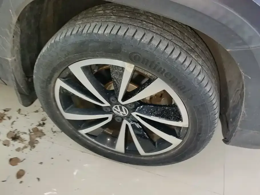 Volkswagen Tharu — фото 6