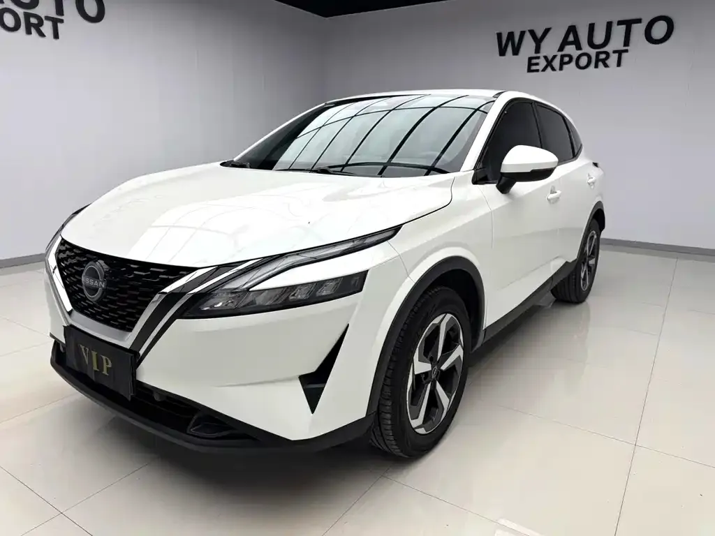 Nissan Qashqai — фото 1
