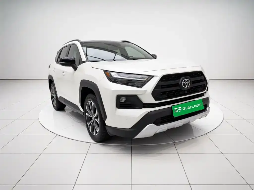 Toyota RAV4 — фото 2
