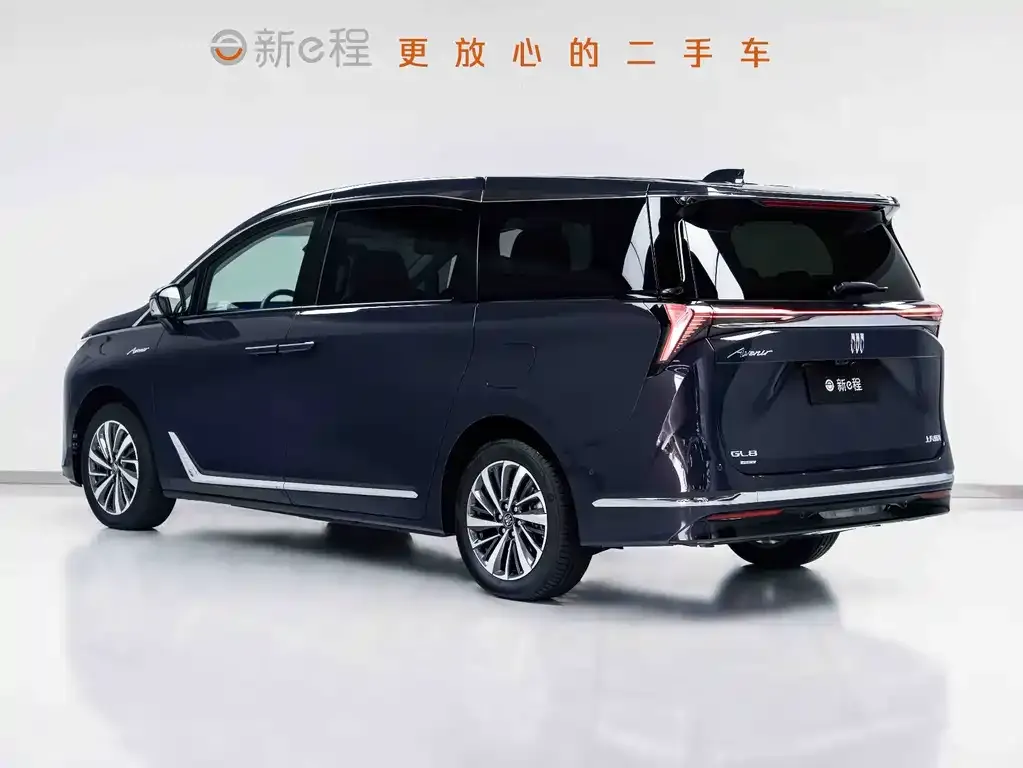 Buick GL8 Hybrid — фото 2