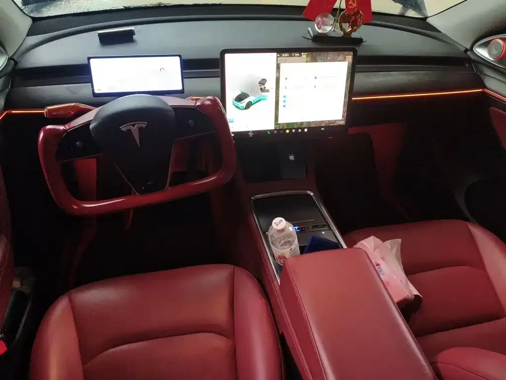 Tesla Model Y — фото 9