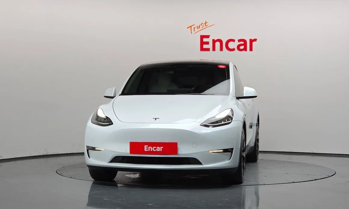 Tesla Model Y — фото 7
