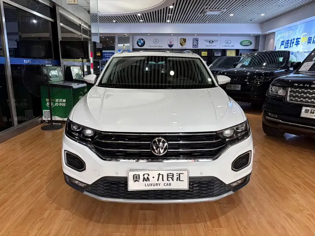 Volkswagen T-Roc — фото 3