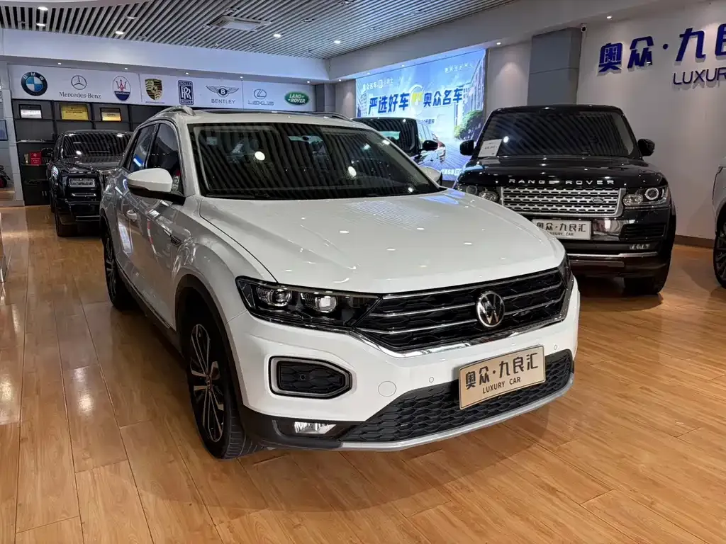 Volkswagen T-Roc — фото 7