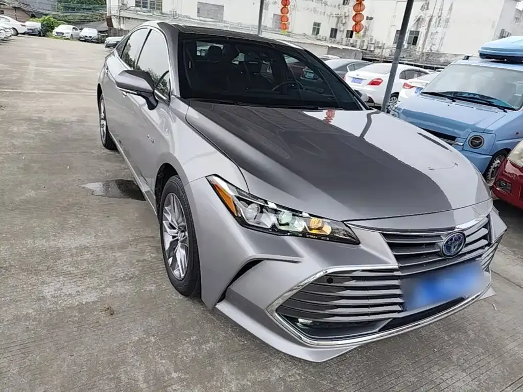 Toyota Avalon — фото 10