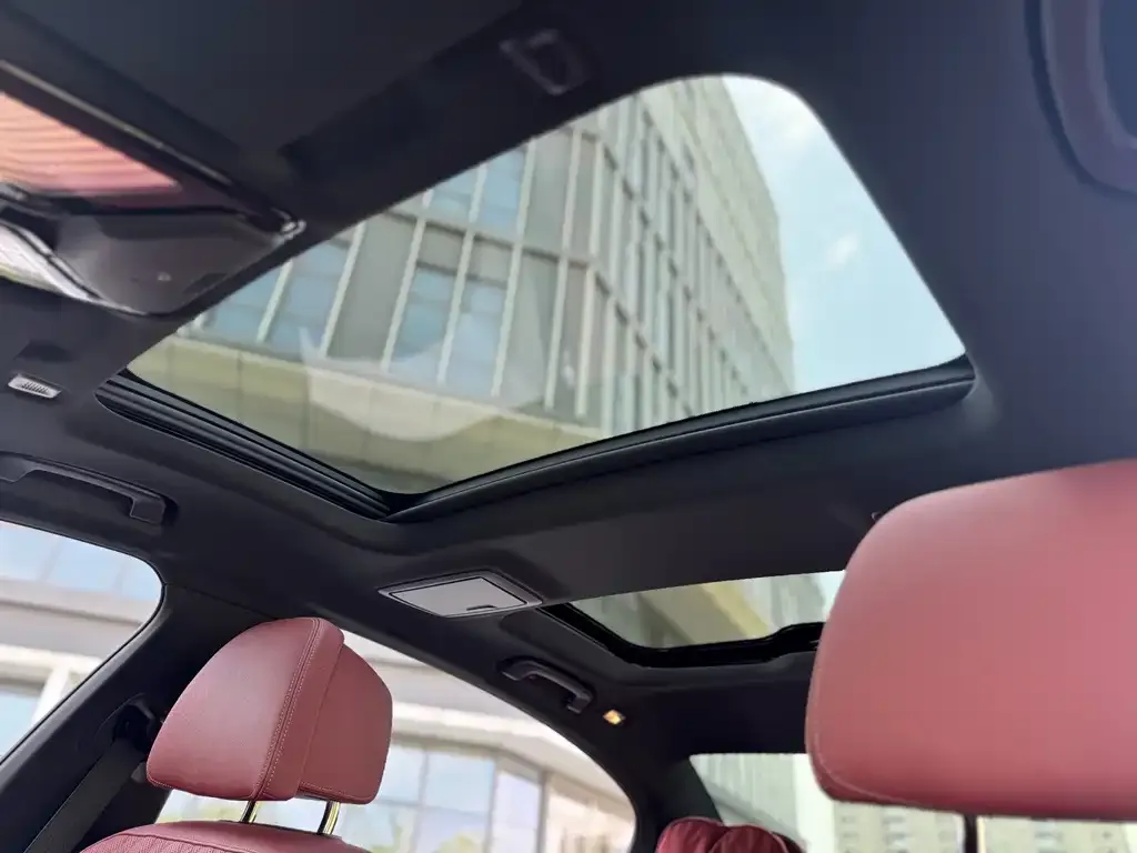 BMW 5 Series New Energy — фото 10
