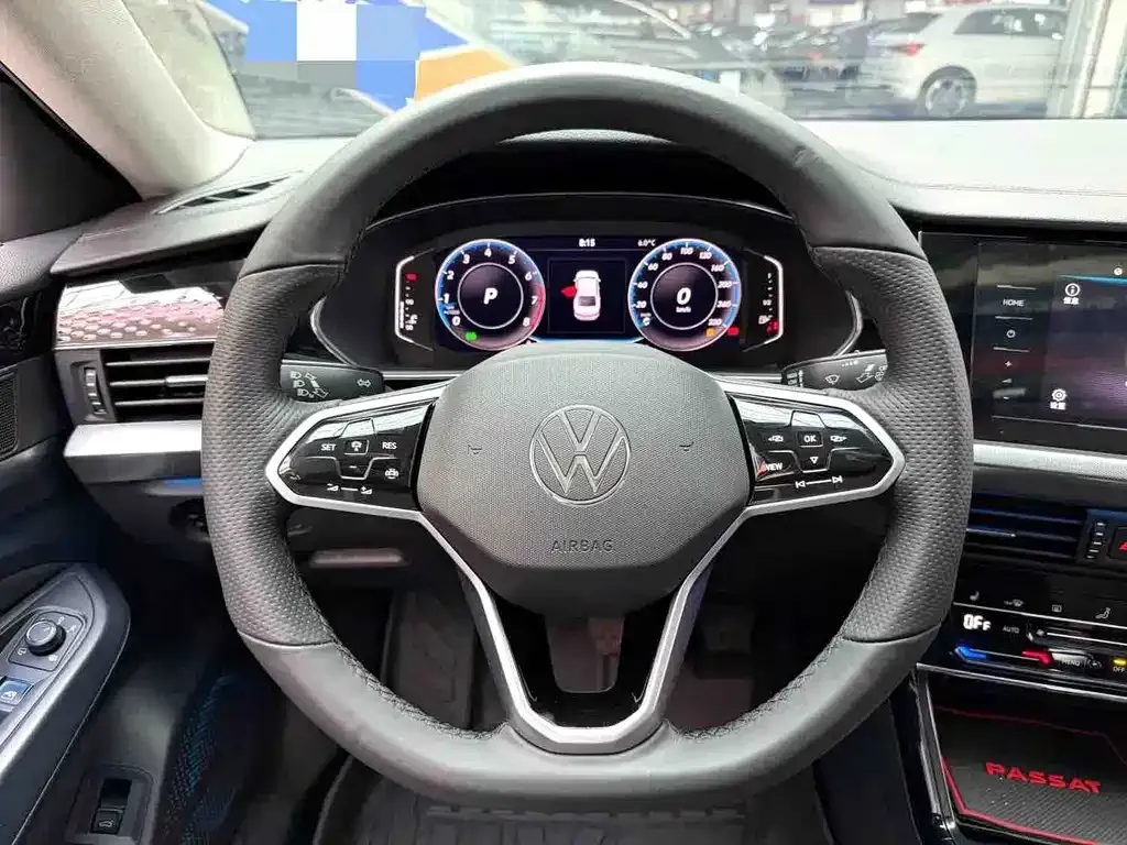 Volkswagen Passat — фото 9