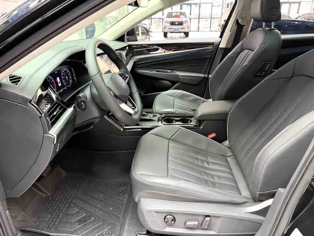 Volkswagen Passat — фото 6