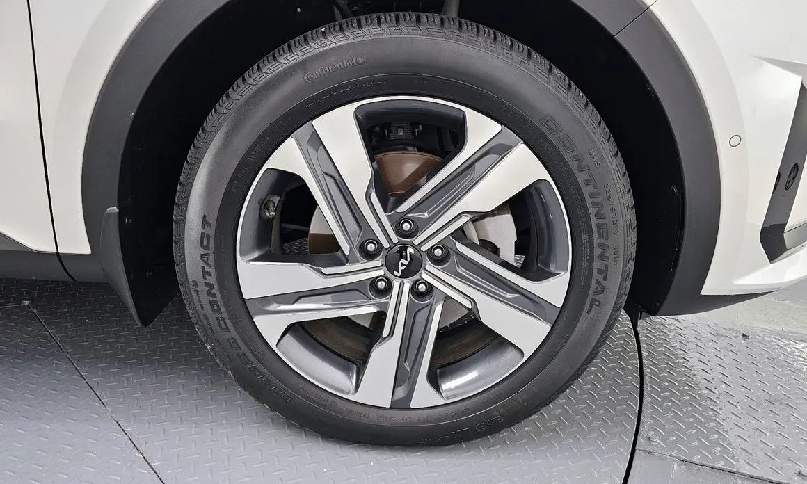 Kia Sorento — фото 5