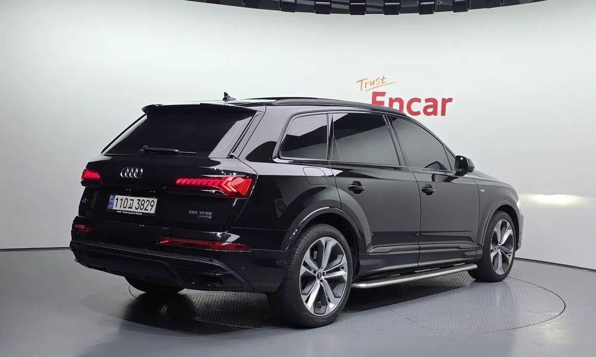 Audi Q7 — фото 2