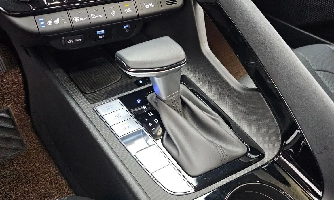 Hyundai AVANTE — фото 6
