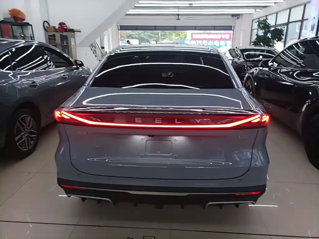 Geely Galaxy L6 — фото 10
