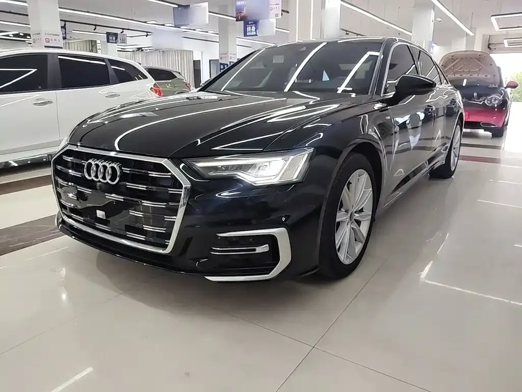 Audi A6L — фото 1