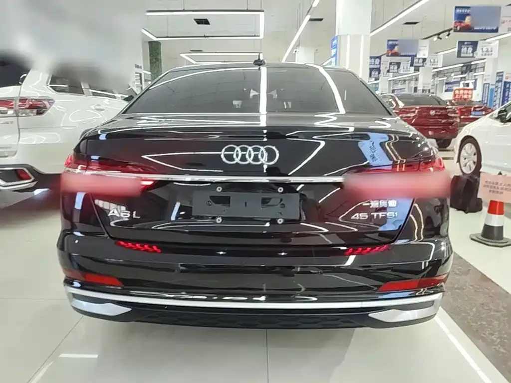 Audi A6L — фото 7
