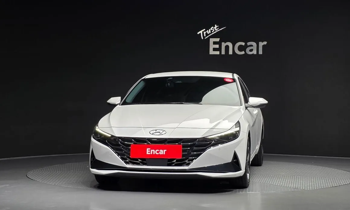Hyundai AVANTE — фото 3