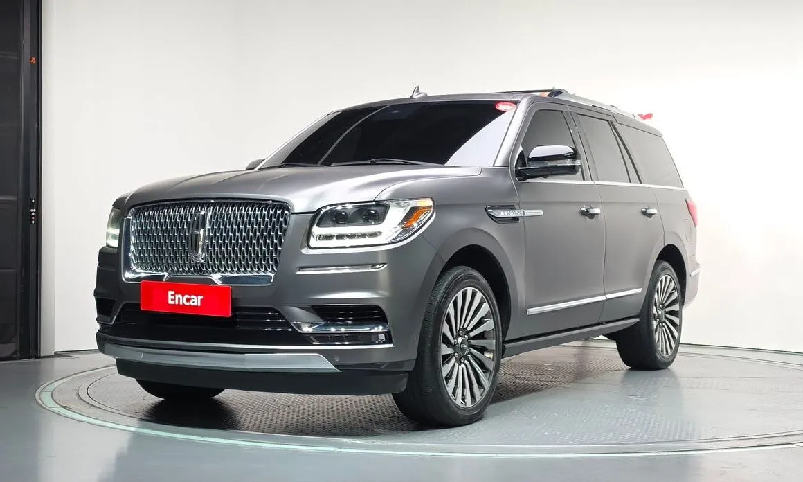 Lincoln Navigator — фото 1