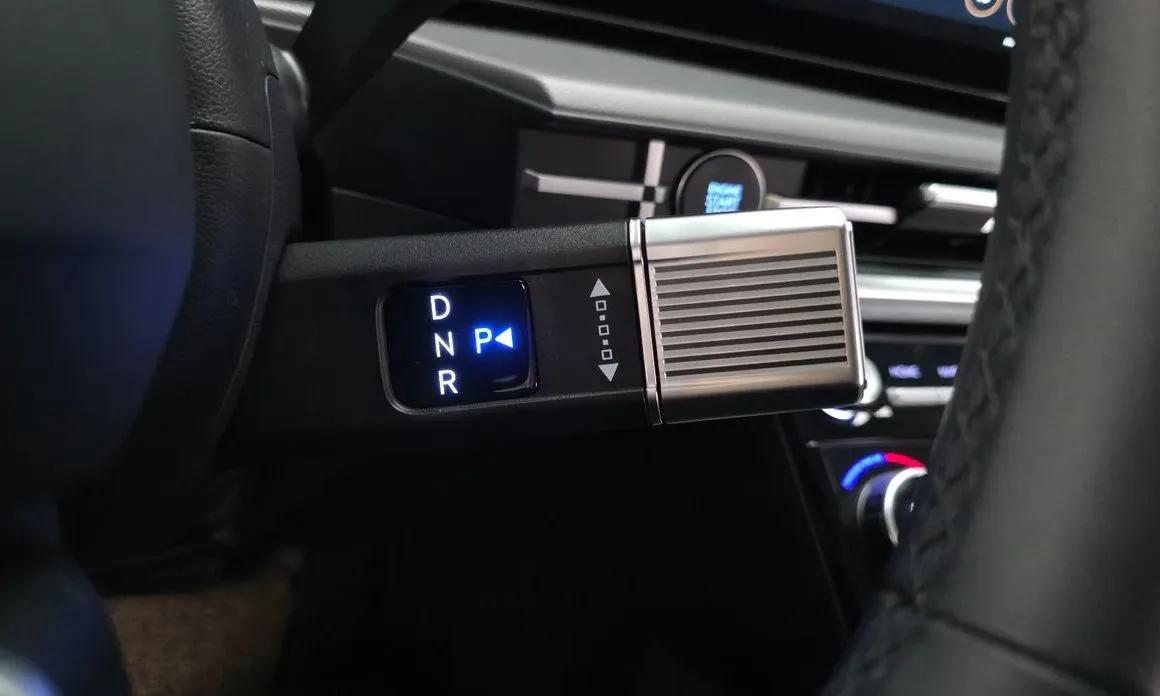 Hyundai Santafe — фото 2