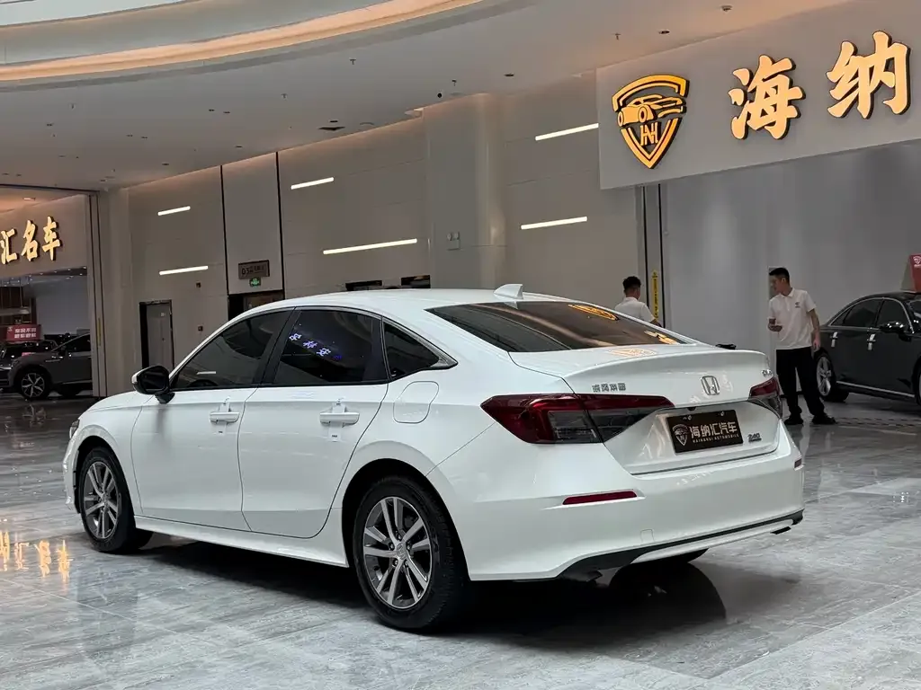 Honda Civic — фото 3