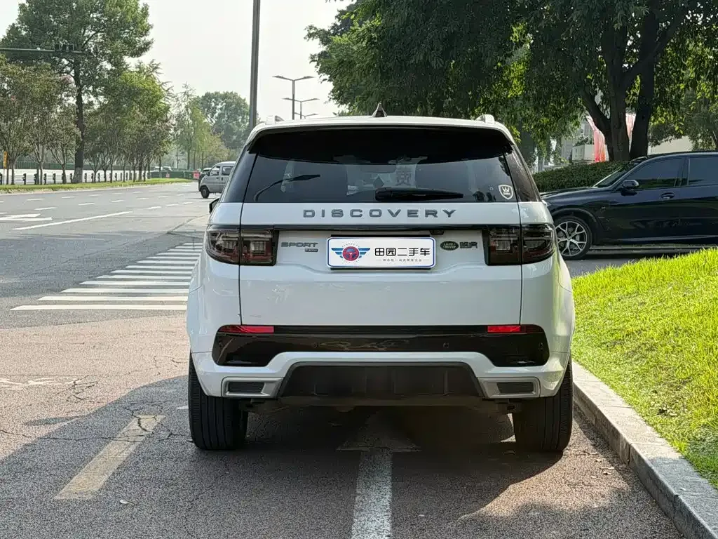 Land Rover Discovery Sport Hybrid — фото 7