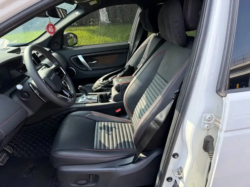 Land Rover Discovery Sport Hybrid — фото 2