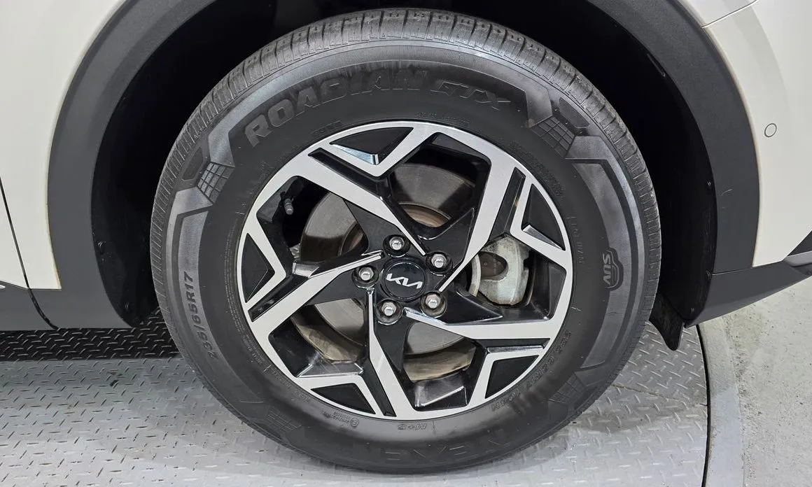 Kia Sportage — фото 6