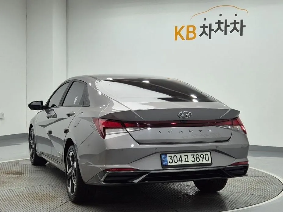 Hyundai AVANTE — фото 8
