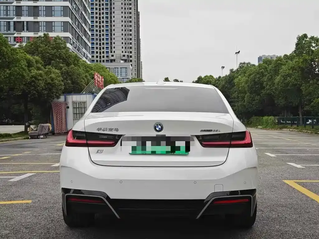BMW i3 — фото 7