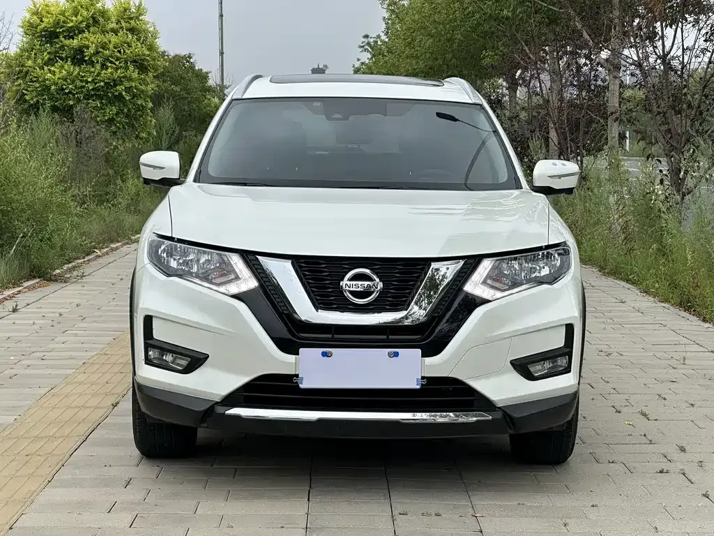 Nissan X-Trail — фото 8