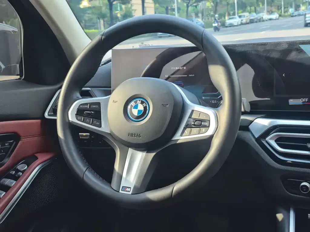 BMW i3 — фото 10