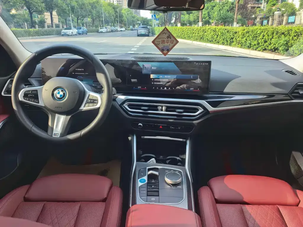 BMW i3 — фото 3