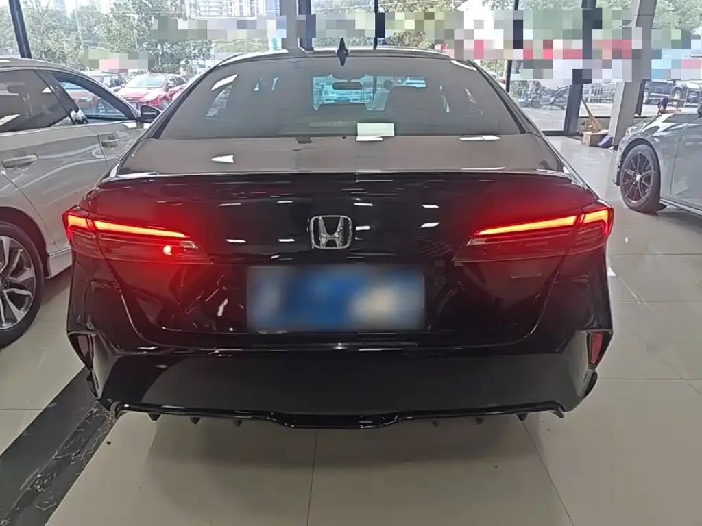 Honda Inspire — фото 7
