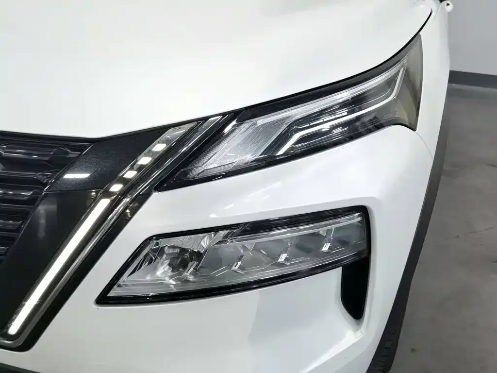 Nissan X-Trail — фото 9