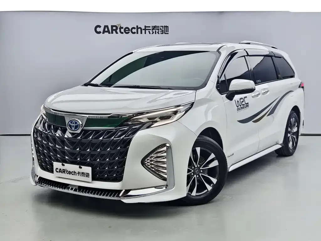 Toyota Granvia — фото 1