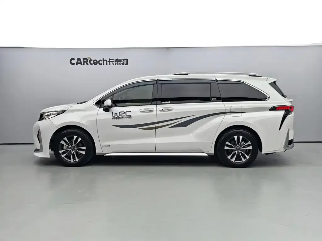 Toyota Granvia — фото 4