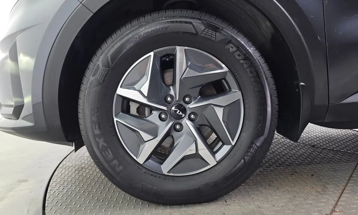 Kia Sorento — фото 8