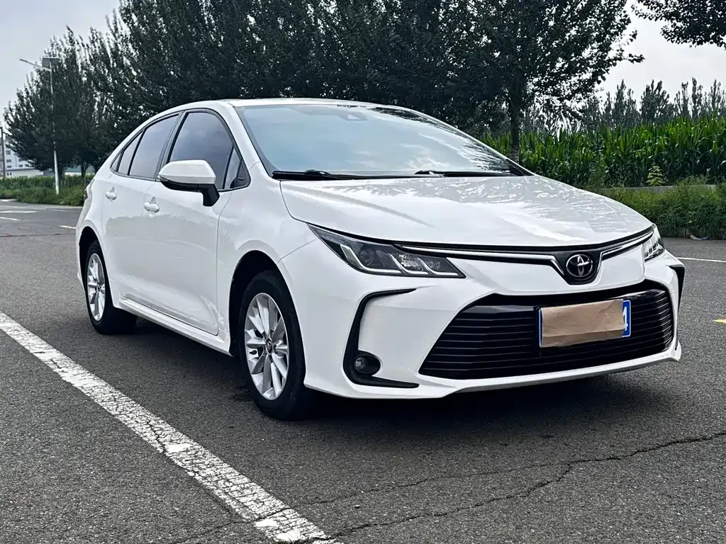 Toyota Corolla — фото 5