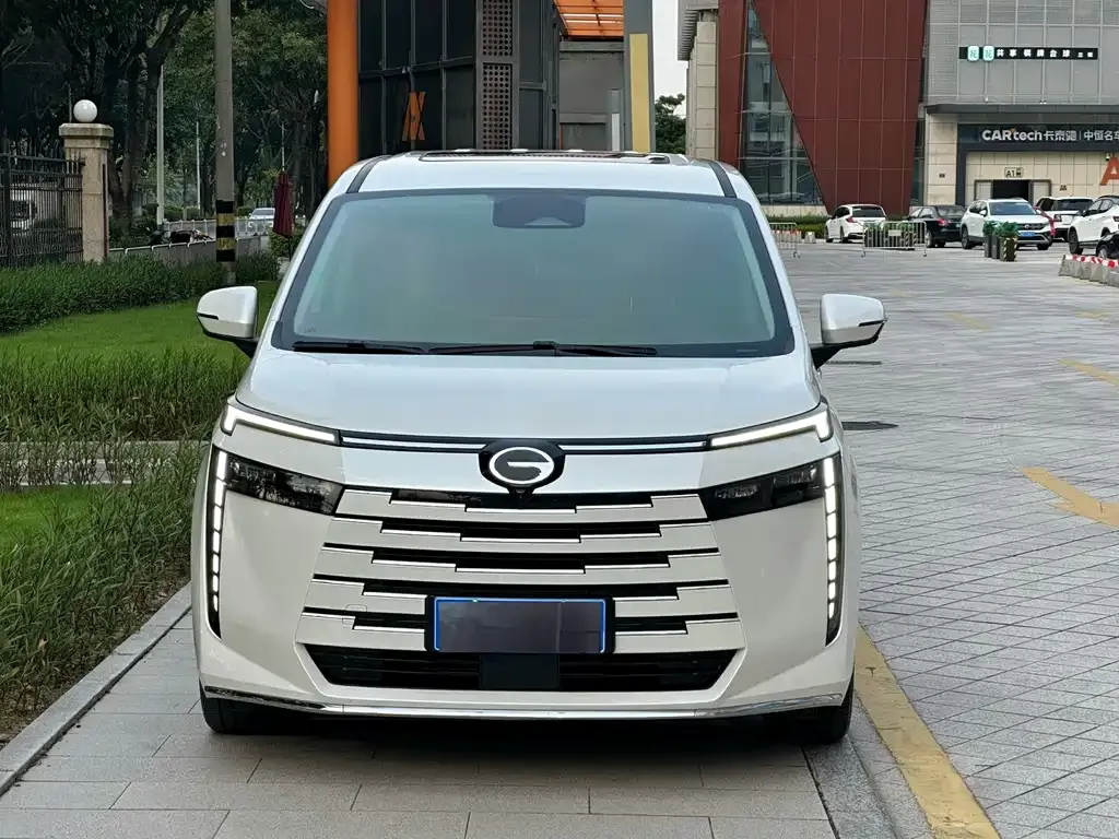 GAC Motor Trumpchi E8 — фото 4