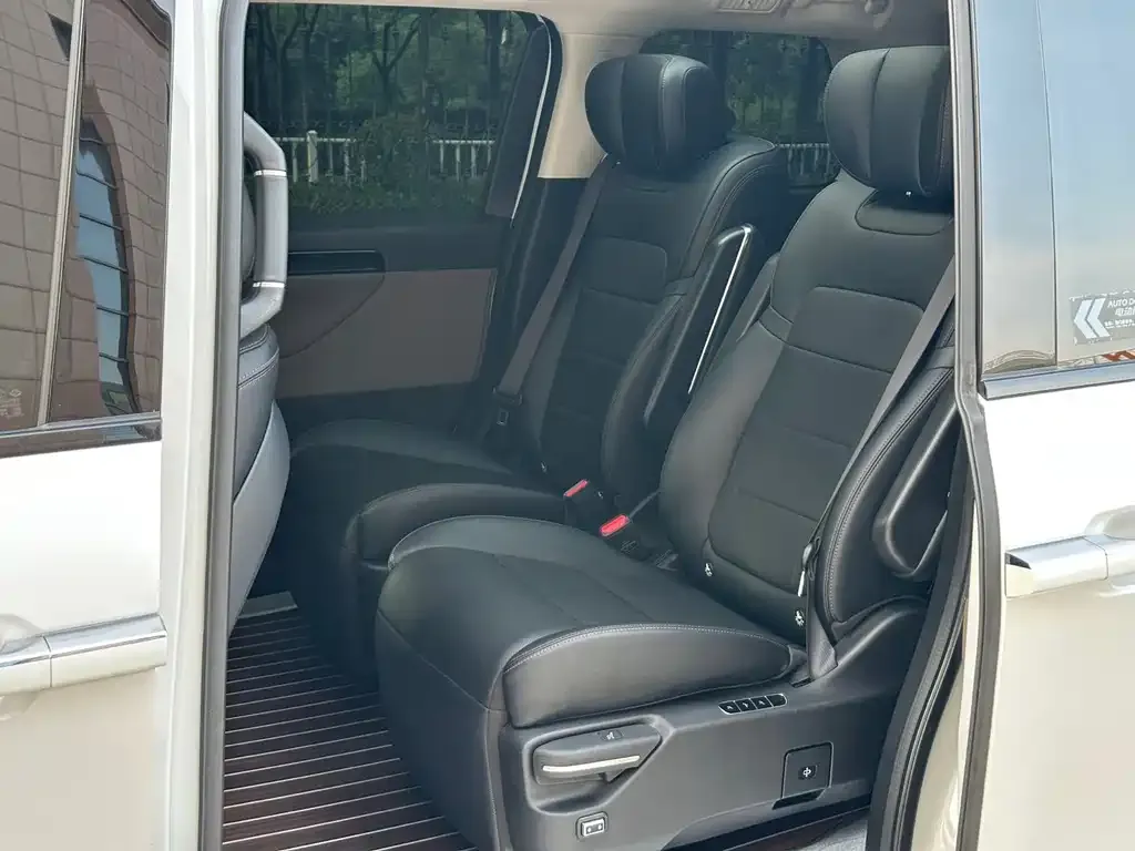 GAC Motor Trumpchi E8 — фото 10